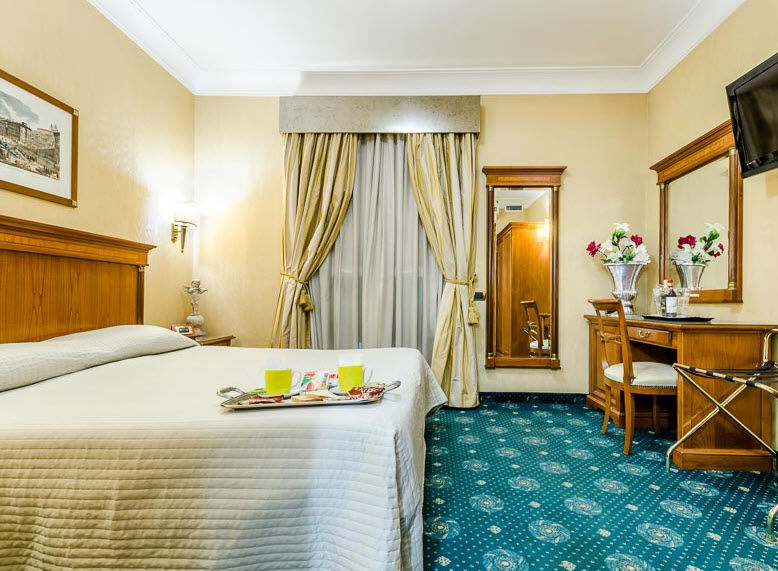 Luxury H 2000 Bed and breakfast 3*