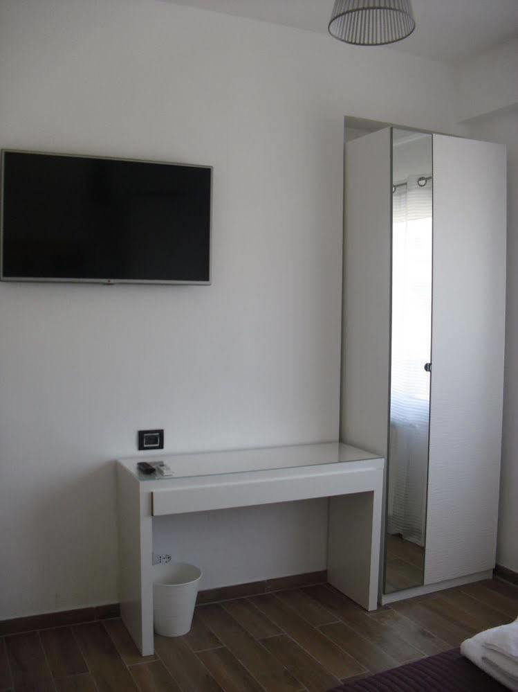 Luce Di Luna Luxury Affittacamere *