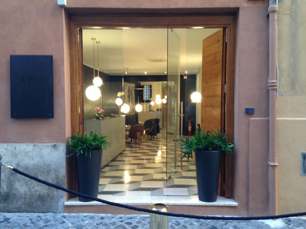 Navona Theatre Hotel 3*