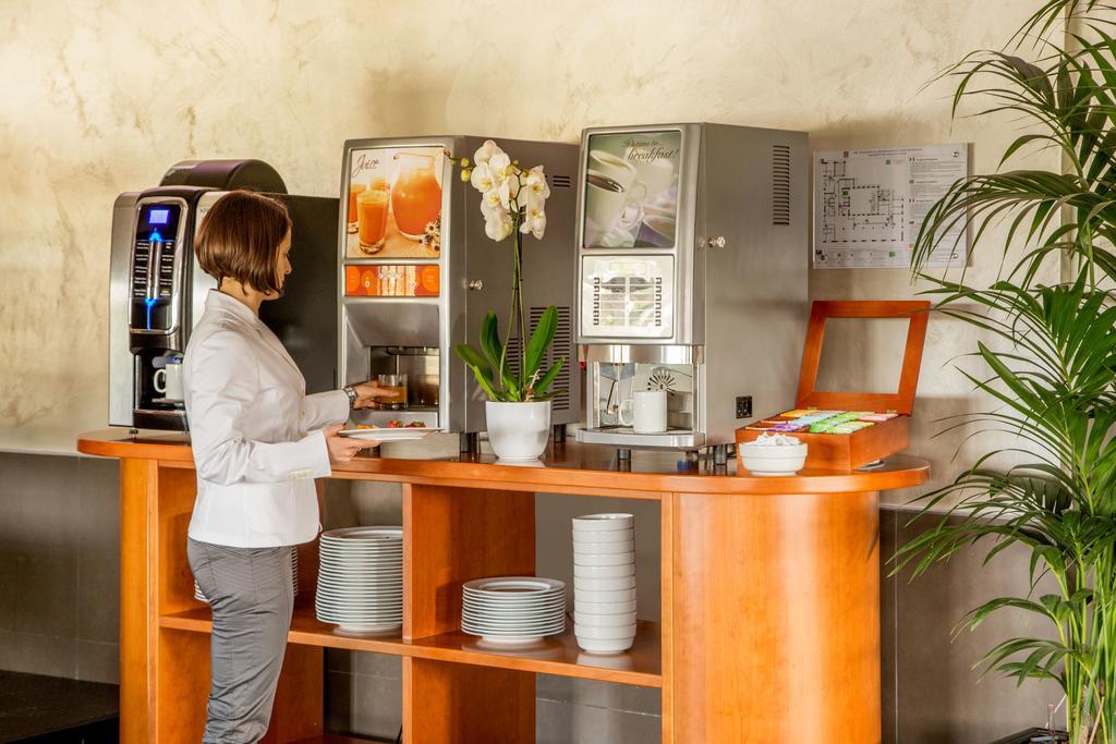 Acomodação com café da manhã  San Paolo 4*