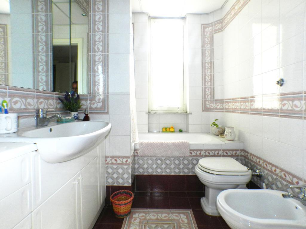 Apartment Center Flat Rom