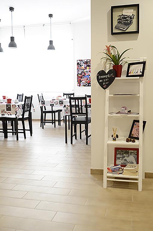 Acomodação com café da manhã  Om2rome Roma