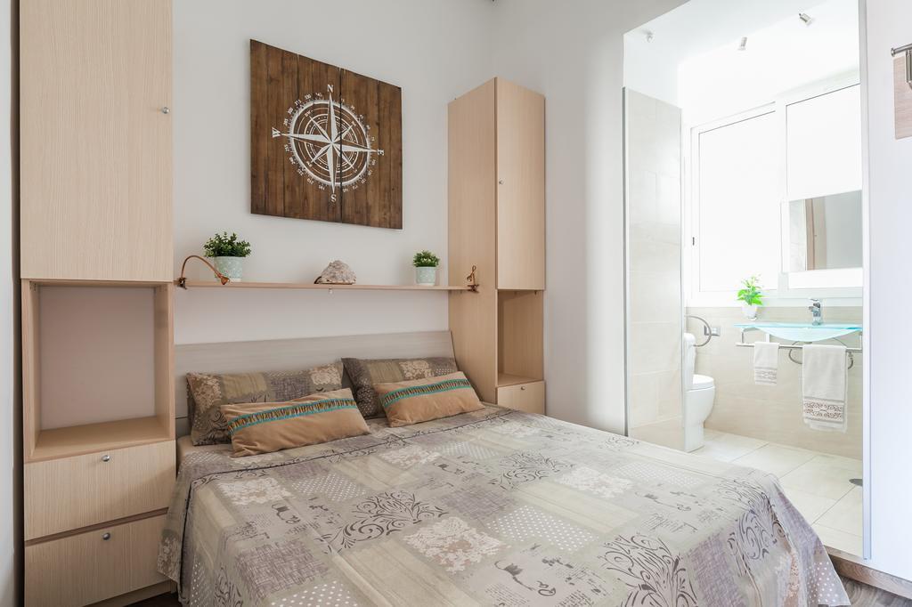 House Borgo Pio 195 Roma