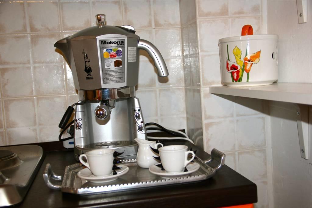 Domus Cestia Bed & Breakfast *