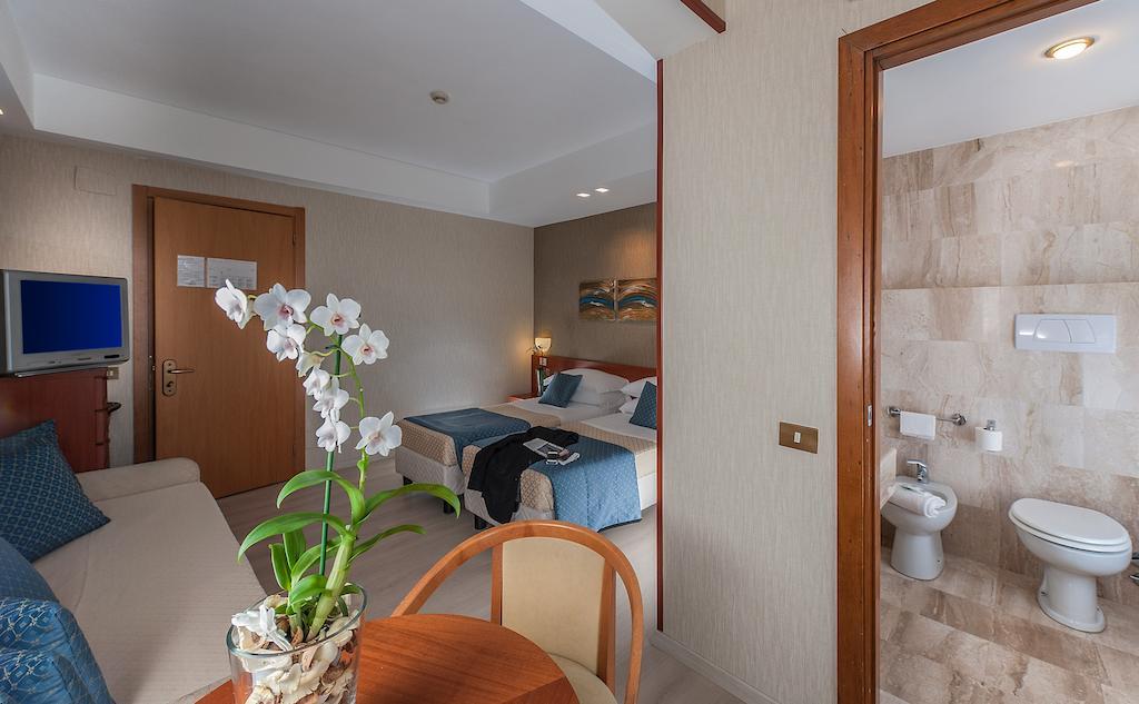 Hotel Quality Rouge Et Noir 4*