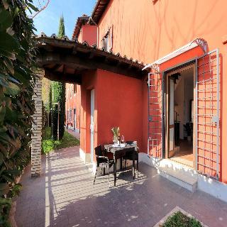 Aparthotel Borgo Papareschi 2*