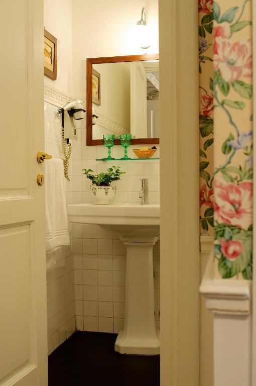 Arco Dei Tolomei Bed & Breakfast Roma