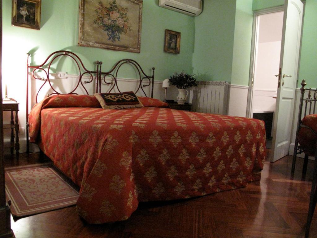 Bed & Breakfast Arco Dei Tolomei 2*