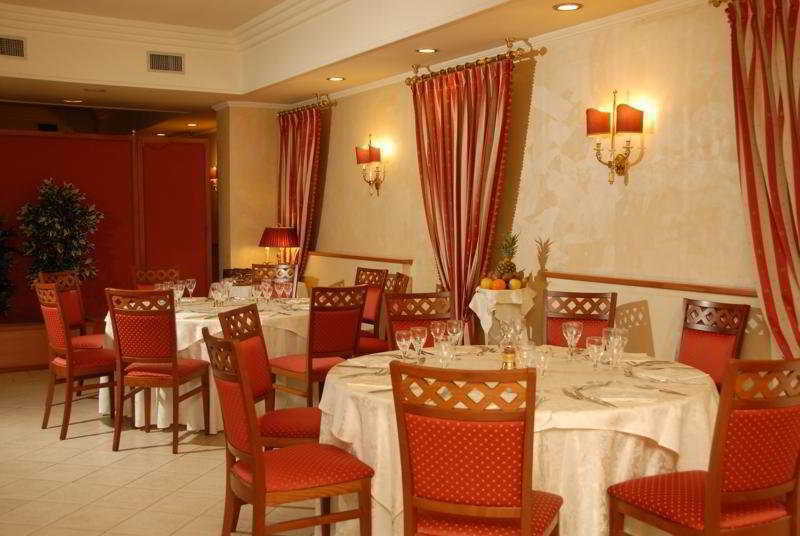 Clelia Palace 3*