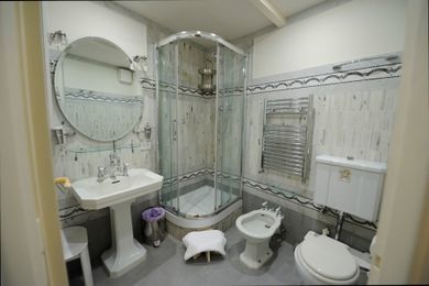 Chain Gallienus Guest house Rome