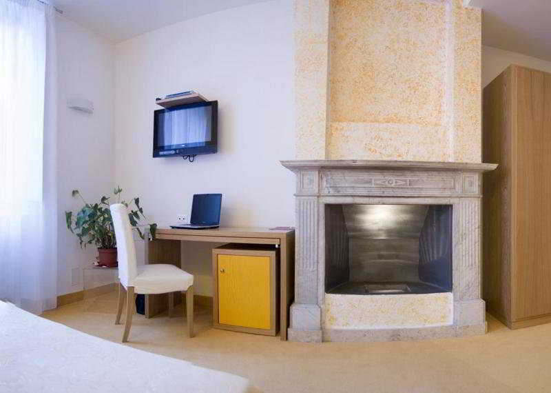 Residenza Romantica Affittacamere 2*