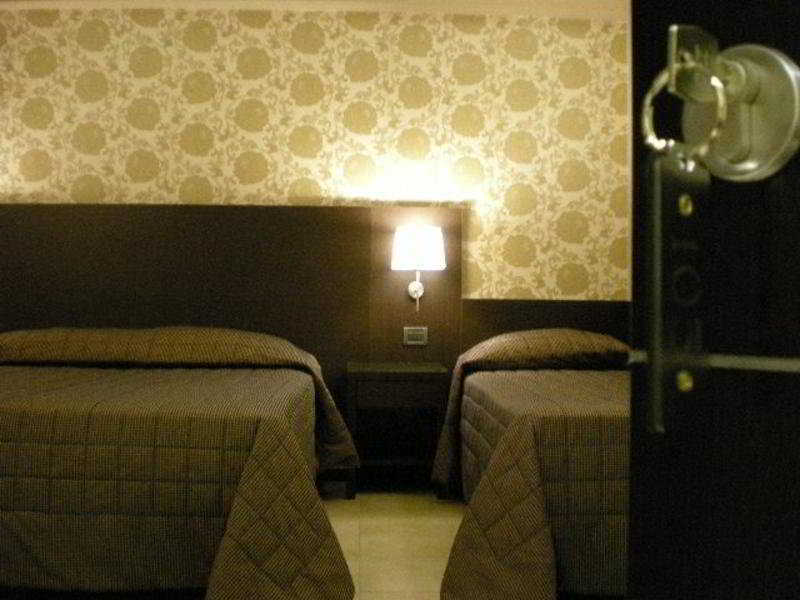 Pensión Seven Kings Relais