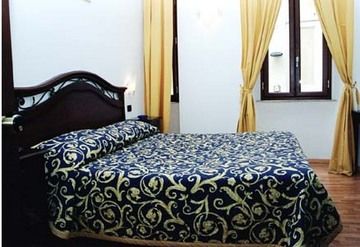 Saturnia Hotell