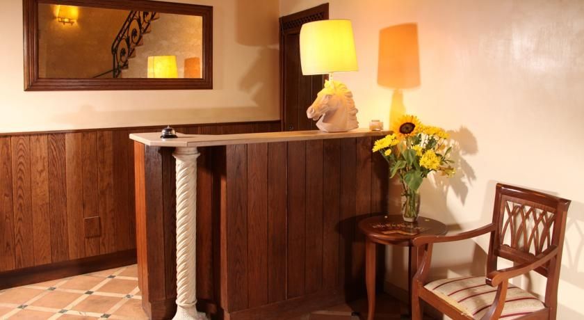 Antico Borgo Di Trastevere Hotel 2*