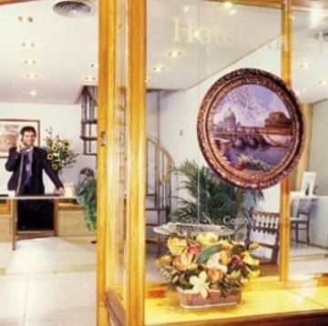 Angel Hotel 2*