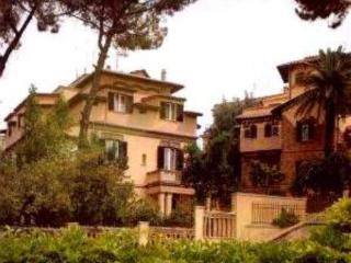 Aparthotel Tassoni 3*