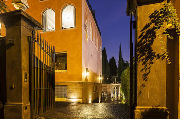 Pepoli9 Charming 3* Rome