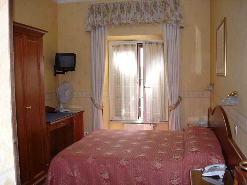 Milo Hotell 3*