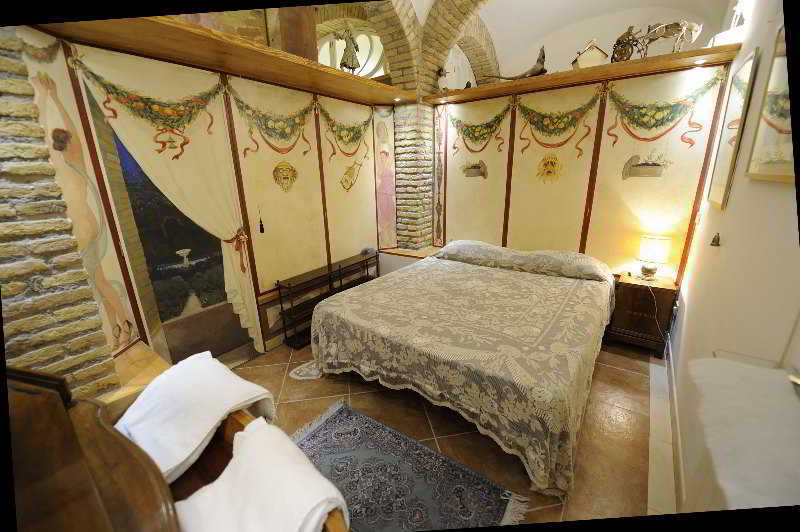 Chain Gallienus Guest house Rome
