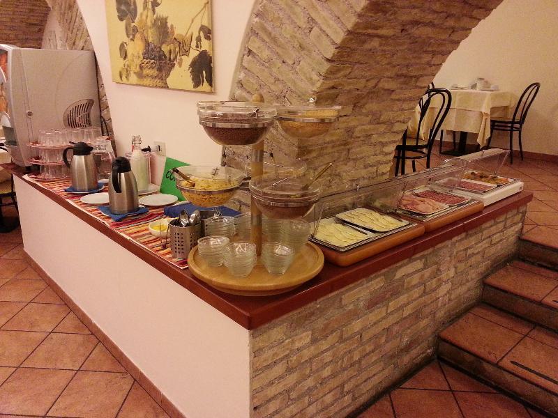 Hotel Corona Roma