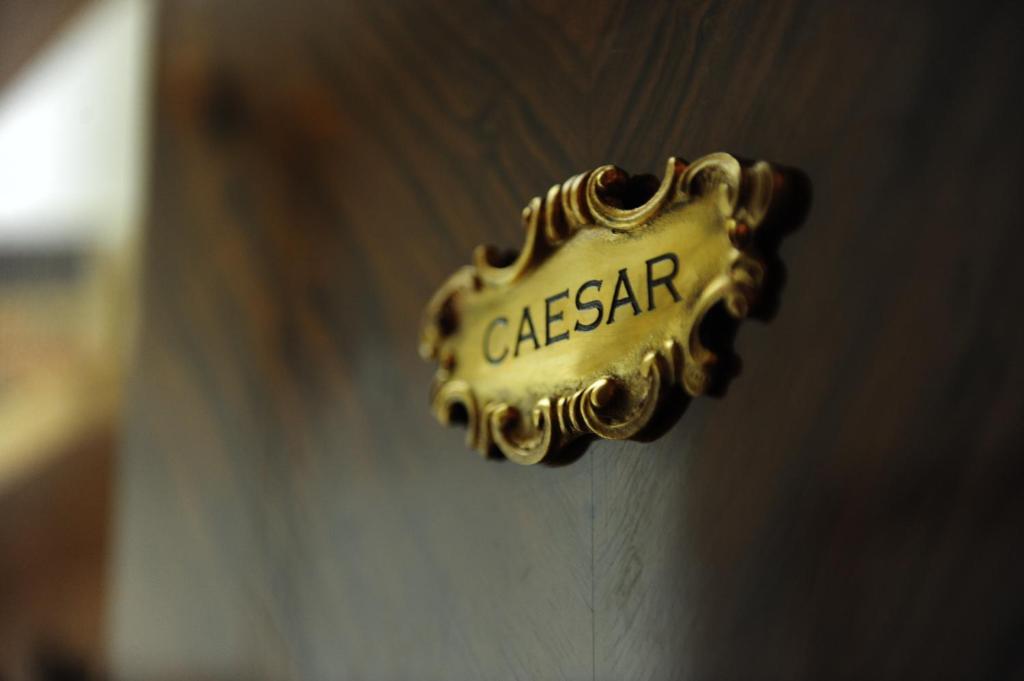 Frühstückspension Houspitality Caesar 3*