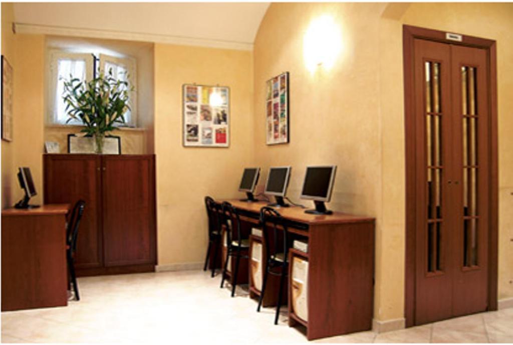 Papa Germano Hotel 2*