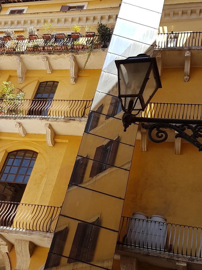 La Casa Dell'orologio Di Palazzo Berardi Roma
