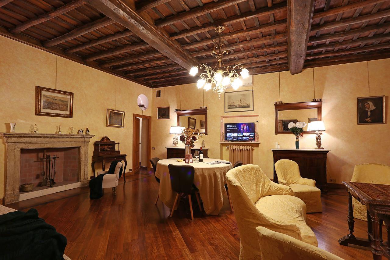 Apartamento La Casa Dell'orologio Di Palazzo Berardi