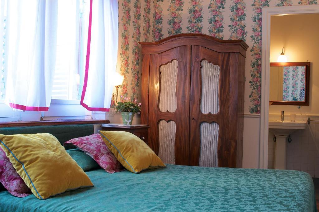 Arco Dei Tolomei Bed & Breakfast 2*
