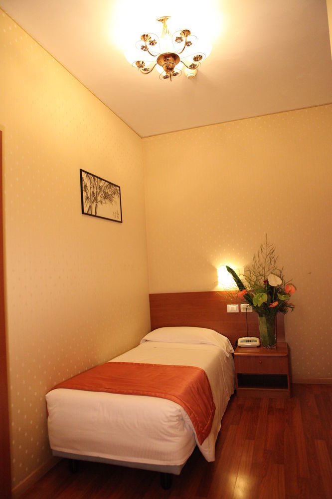 Hotell Flower Garden