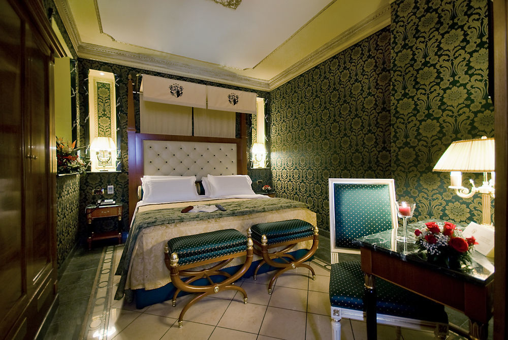 Manfredi In Hotell