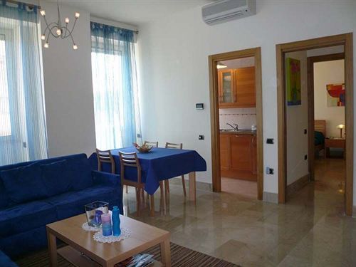 Lux Apart-hotel