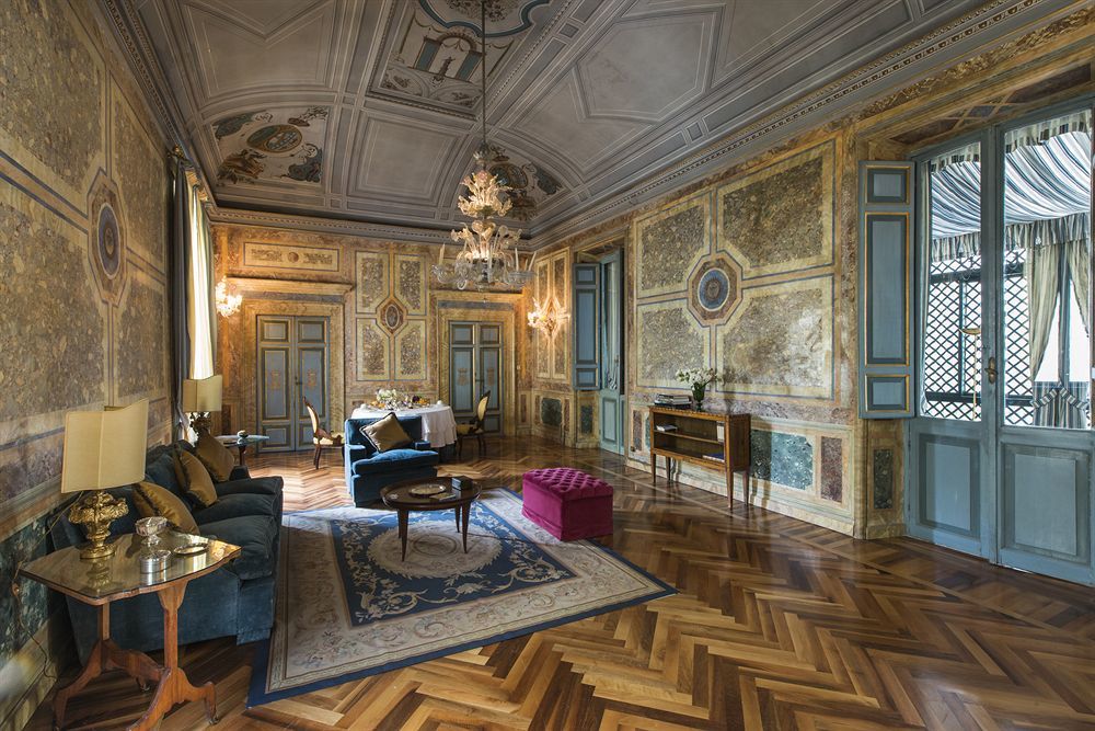 Residenza Ruspoli Bonaparte Acomodação com café da manhã 