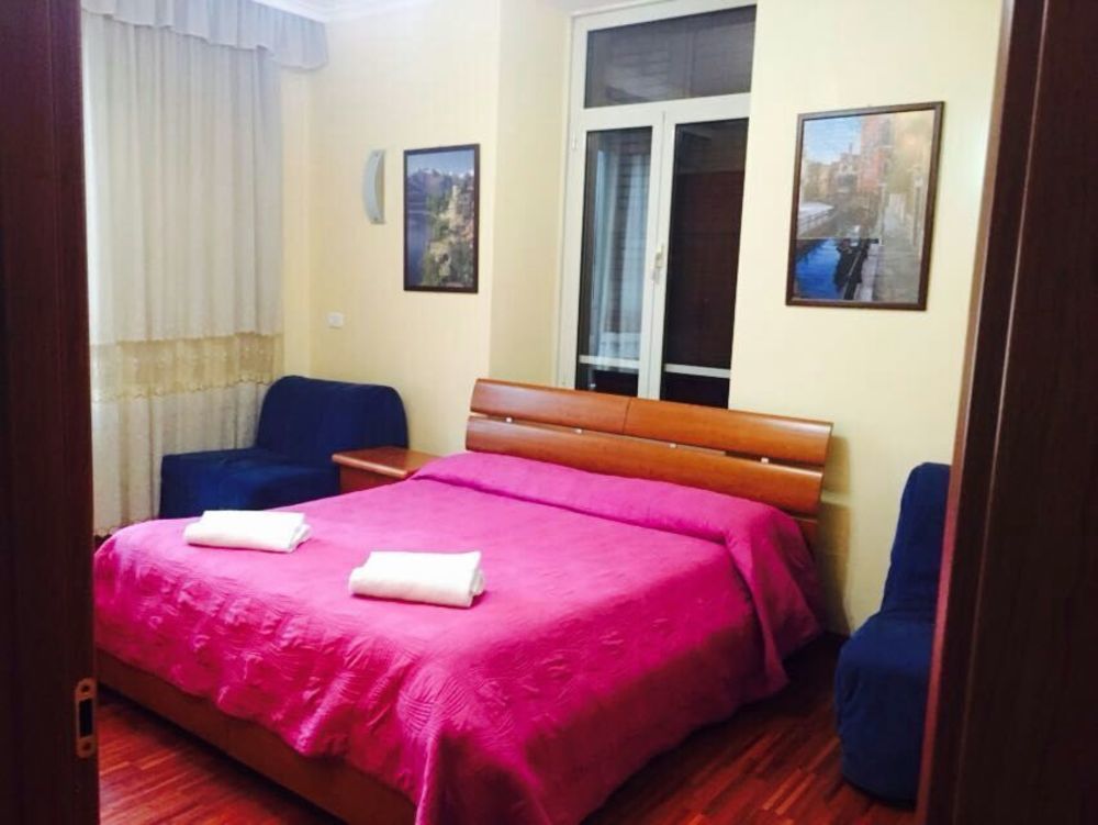 Zhihua Guest house 2*