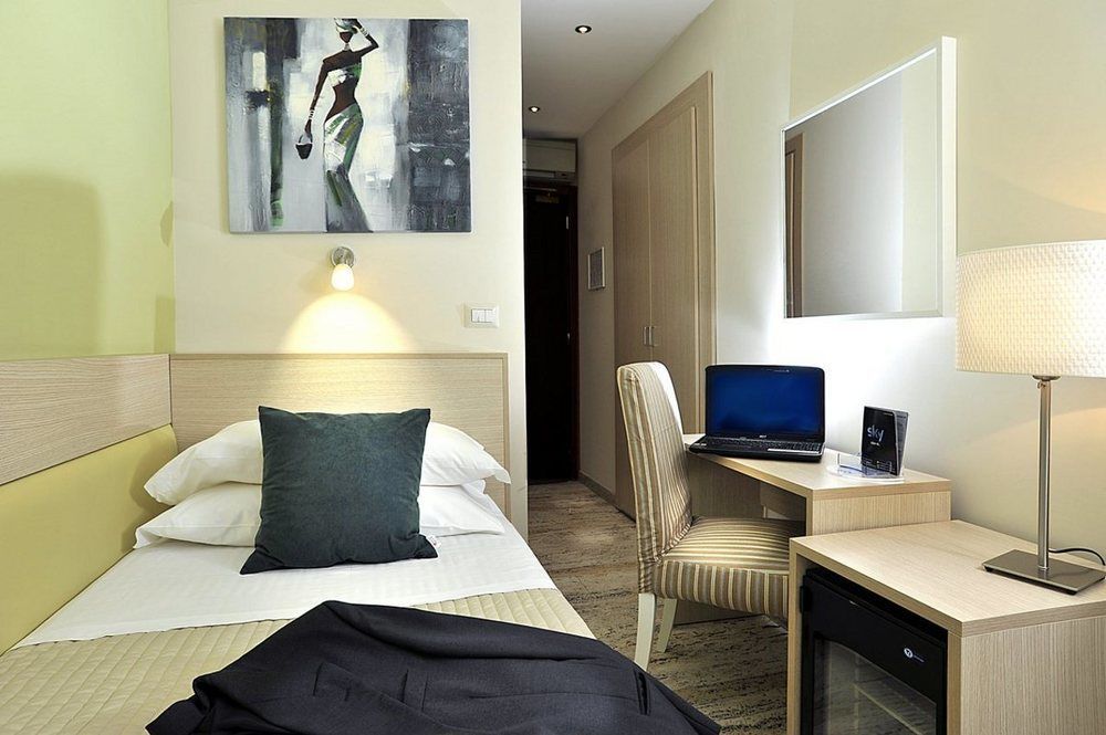 Scott House Hotell 3*