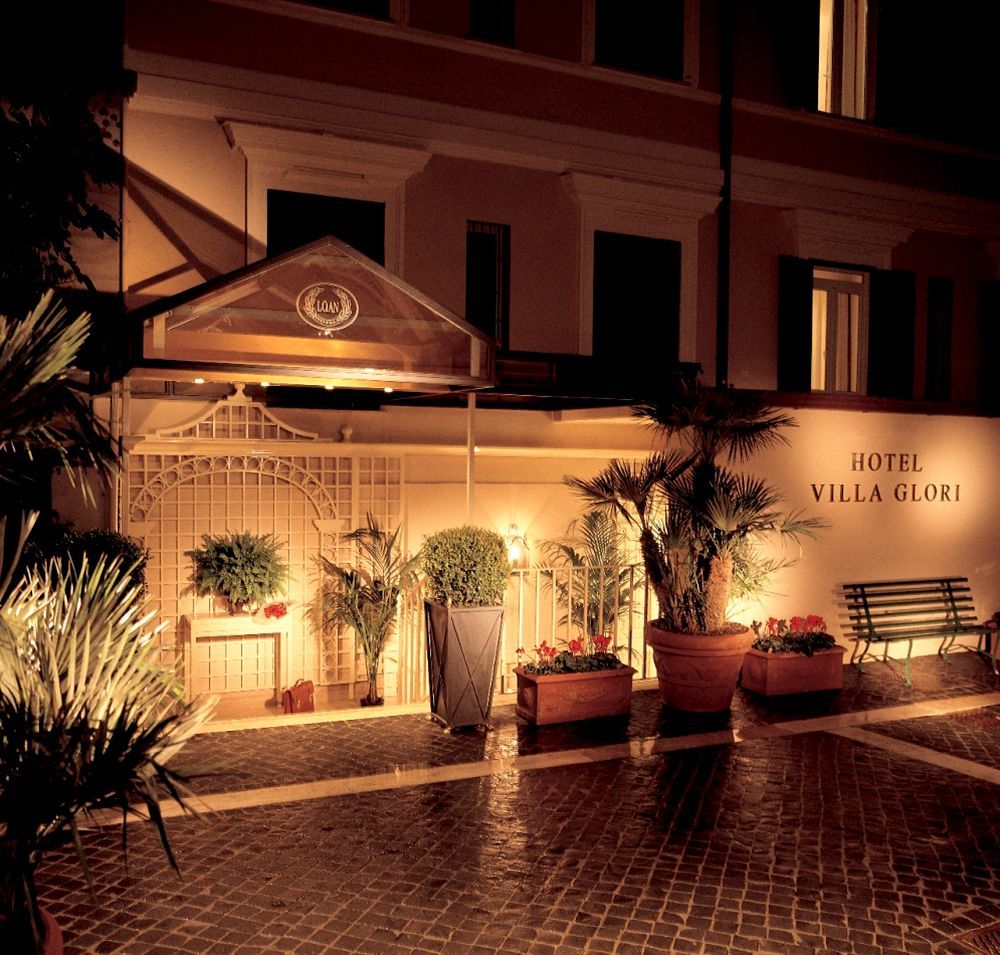 Glori Hotell 4*