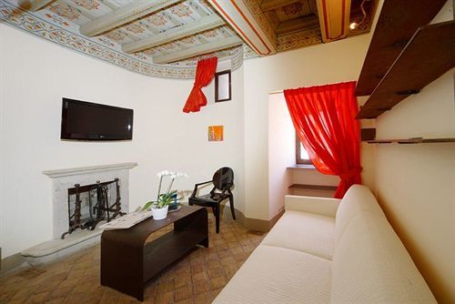 Residenza Torre Colonna Roma
