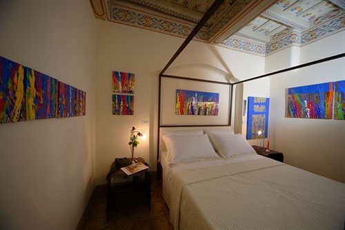 Residenza Torre Colonna 4* Roma