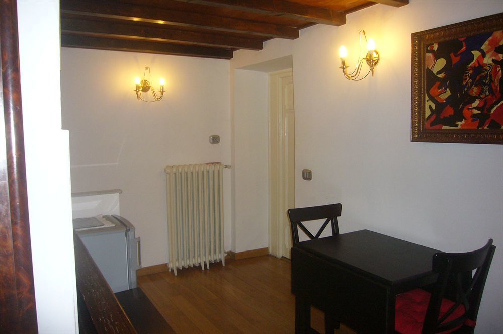 Guest house & Rome