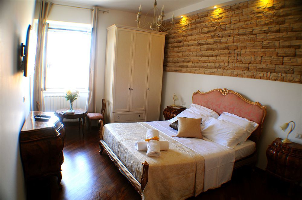 Little Rhome Bed and breakfast