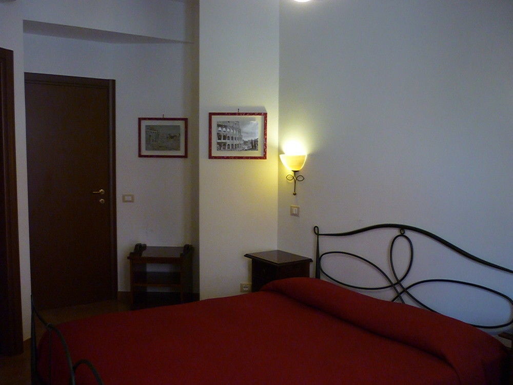 Vecchia Bed & Breakfast 2*