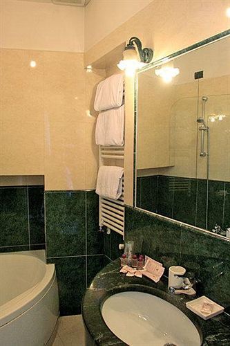 Coppede' Hotell 3*