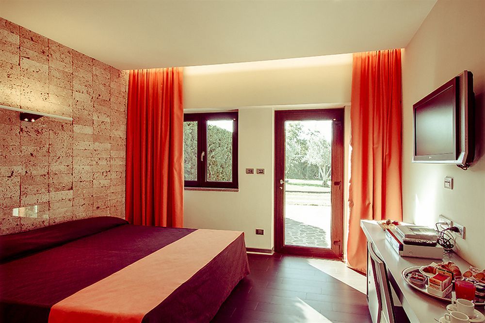 Hotel Ways Garden & Leisure 4*