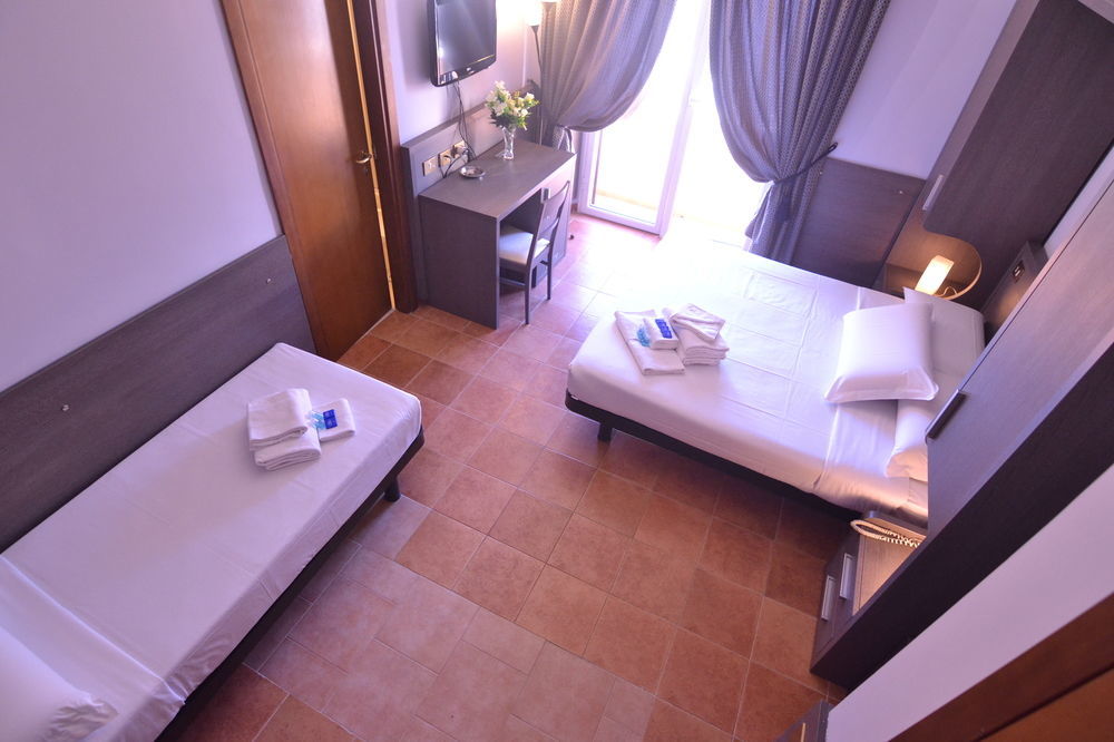 Mirti Hotel *