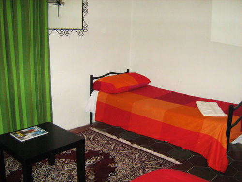 Volturno House Ostello *