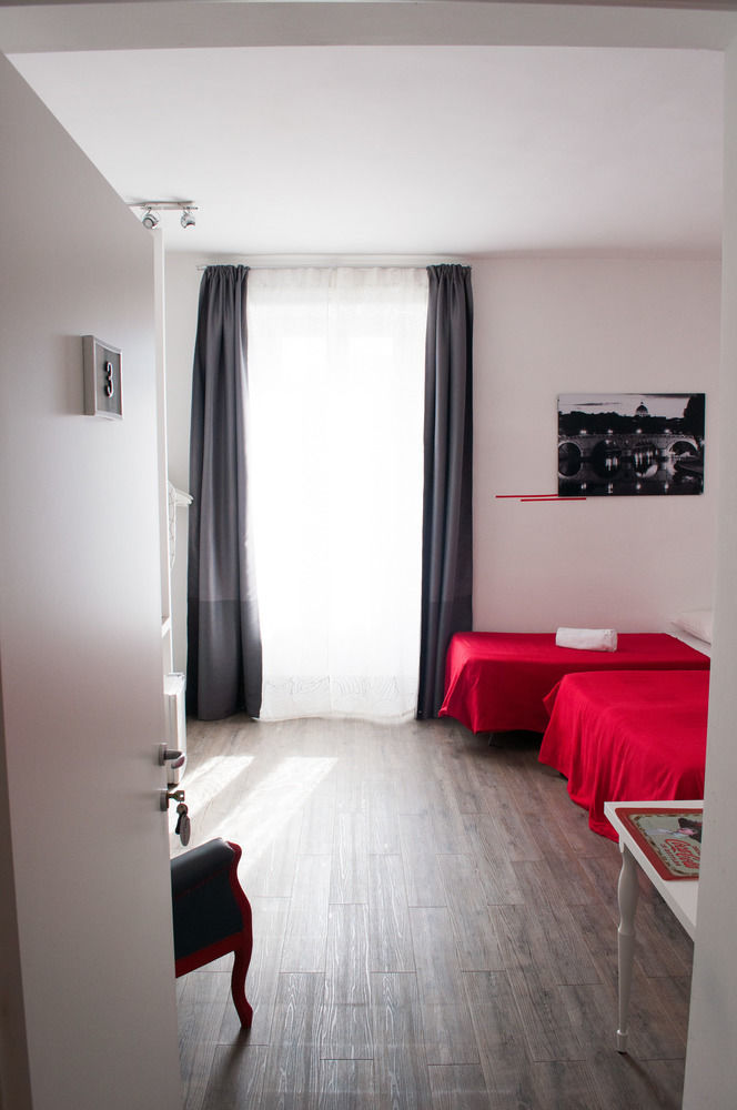 Relais Cola Di Rienzo Bed & Breakfast