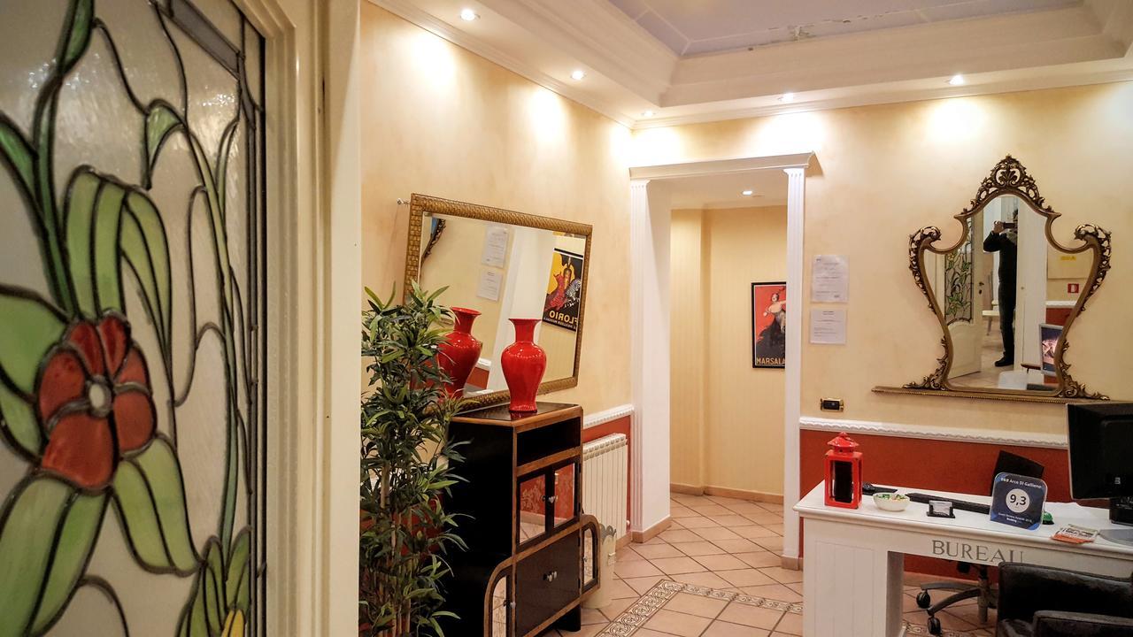Arco Di Gallieno Bed and breakfast