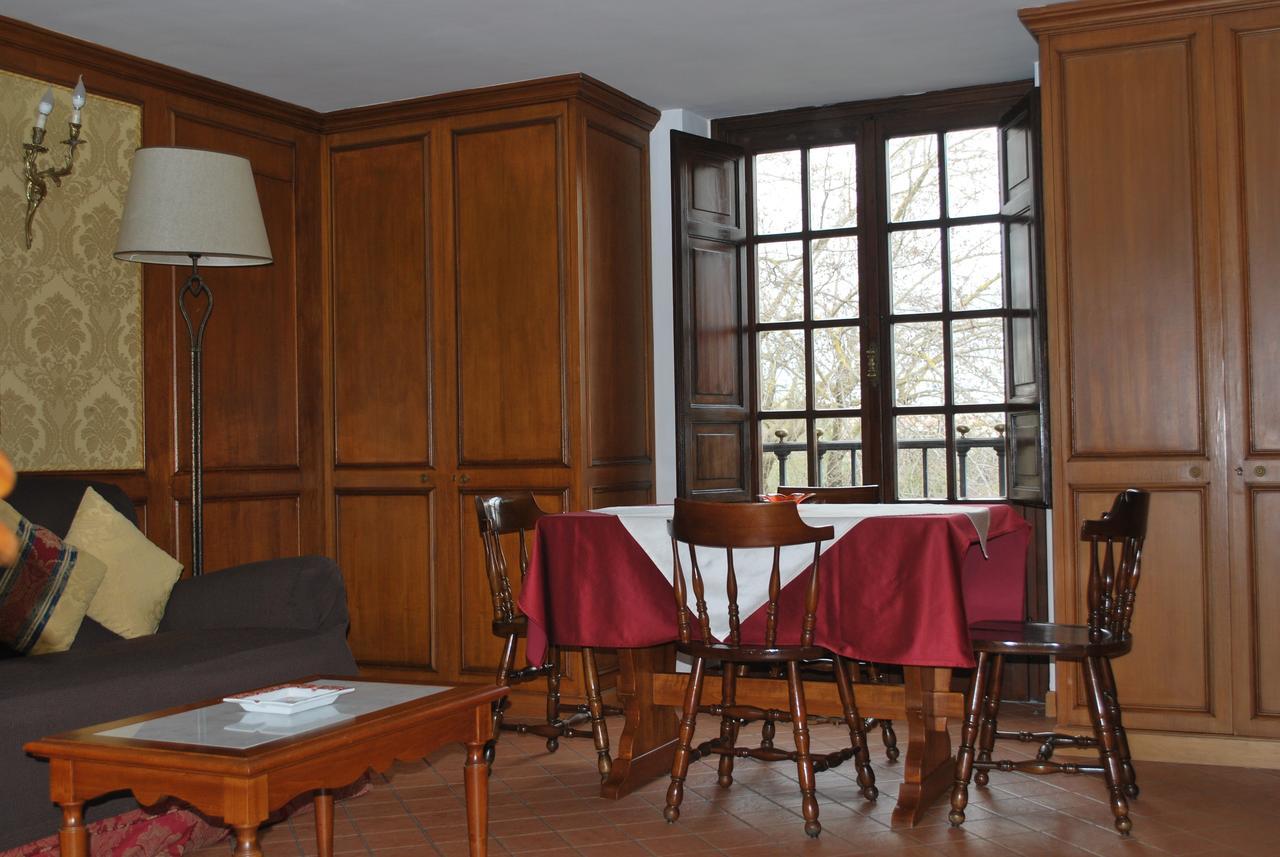Aparthotel Casale Mostacciano Roma