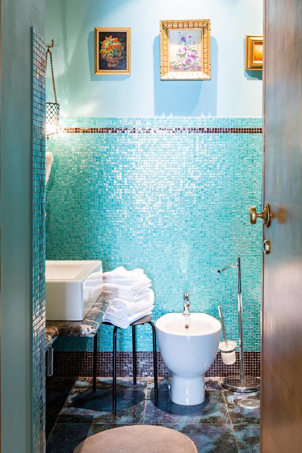 - Monti Bed & Breakfast Roma
