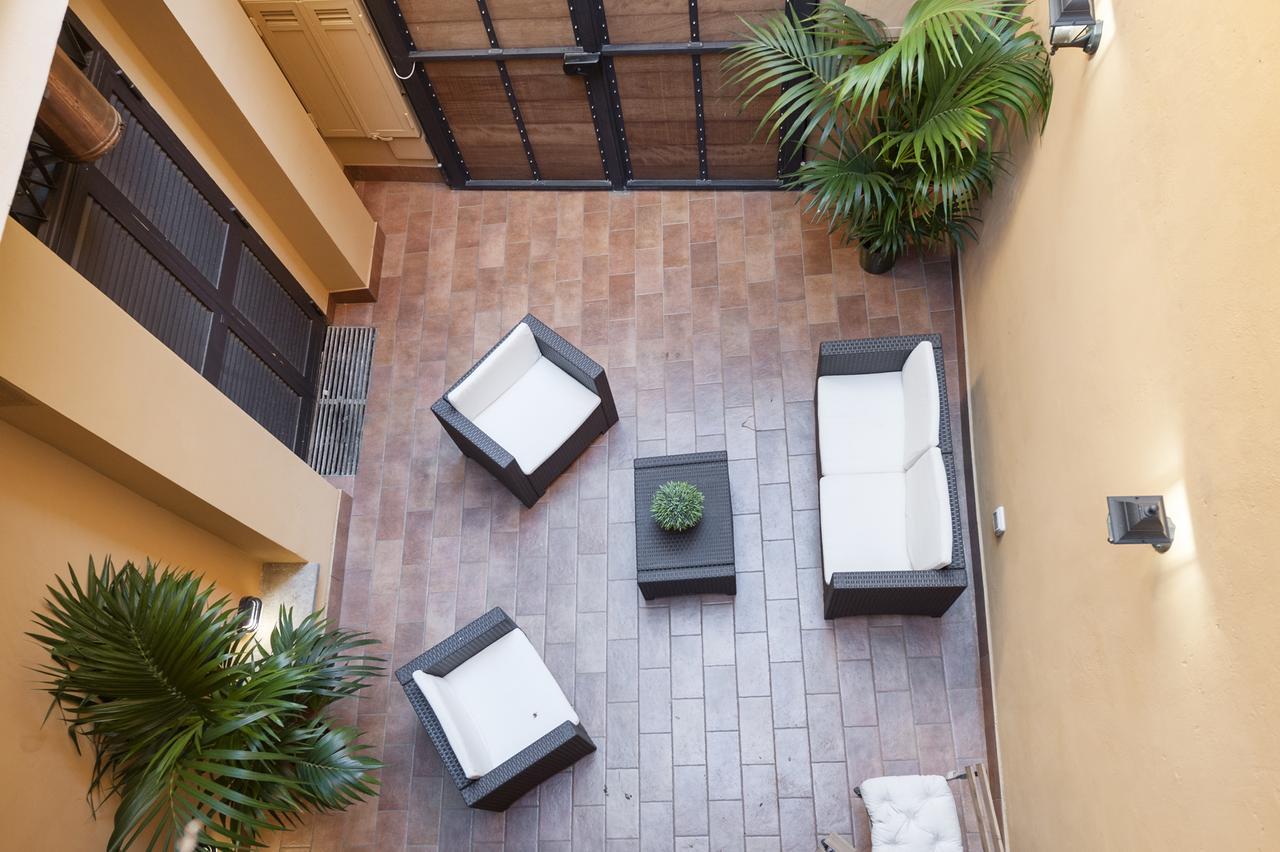 Awesome Duplex In Campo De' Fiori Area *